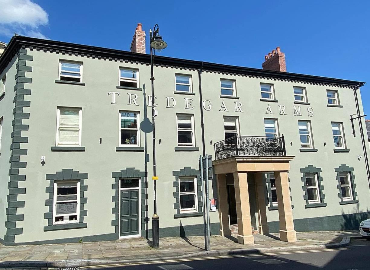 Tredegar Arms Hotel Exterior photo